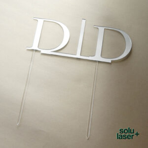 Cake topper en acrílico